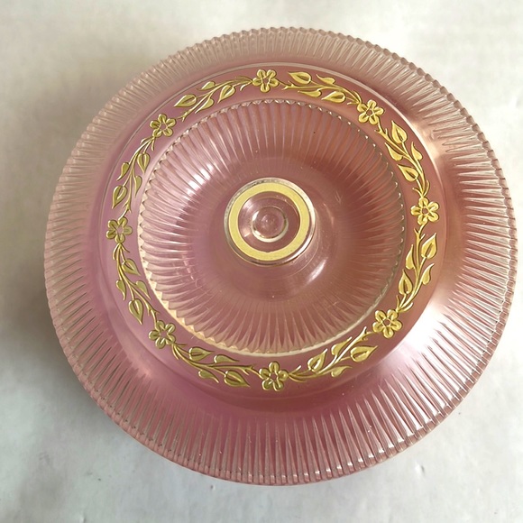 Vintage Lilac Plastic Dusting Powder Dish with Lid & Pad - Picture 2 of 6